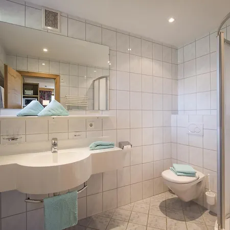 Apartament Rofan *