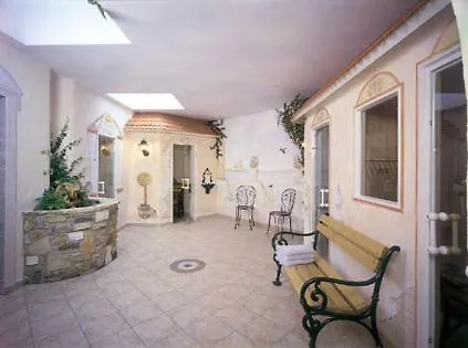 Rofan Apartament *